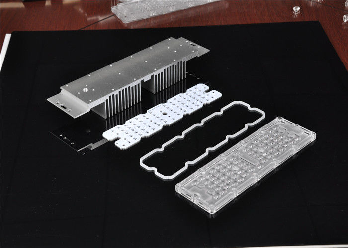 30 °มุมลำแสง SMD LED Lens 64 In 1 LED Flood Light Lens เป็นมิตรต่อสิ่งแวดล้อม